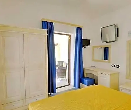 Ristorante Il Vascello 4* 穆拉沃拉
